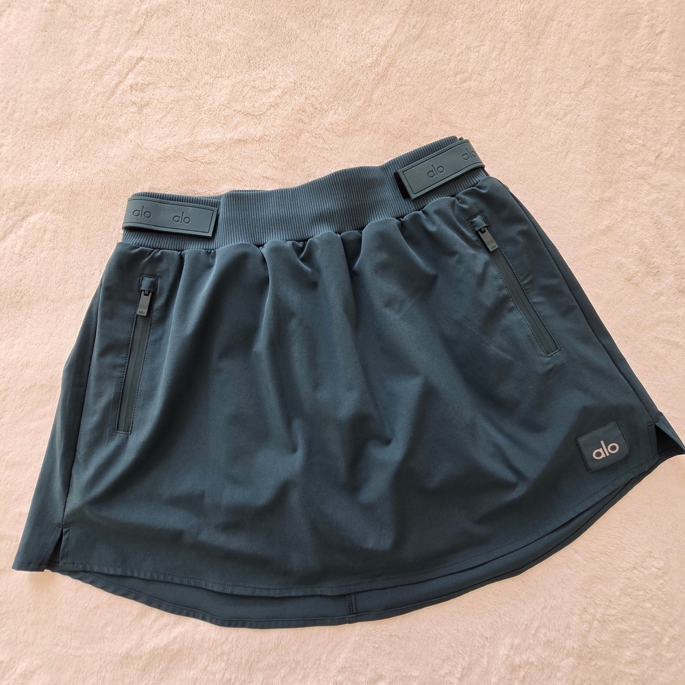 ALO Yoga Teal Skort with Ribbed Waistband